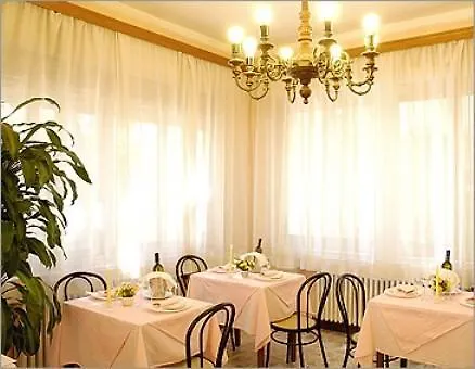 Hotel Royal Esplanade فندق دْيانو مارينا
